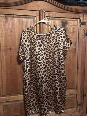 Umgee Leopard Print Tunic Dress in Tan and Black